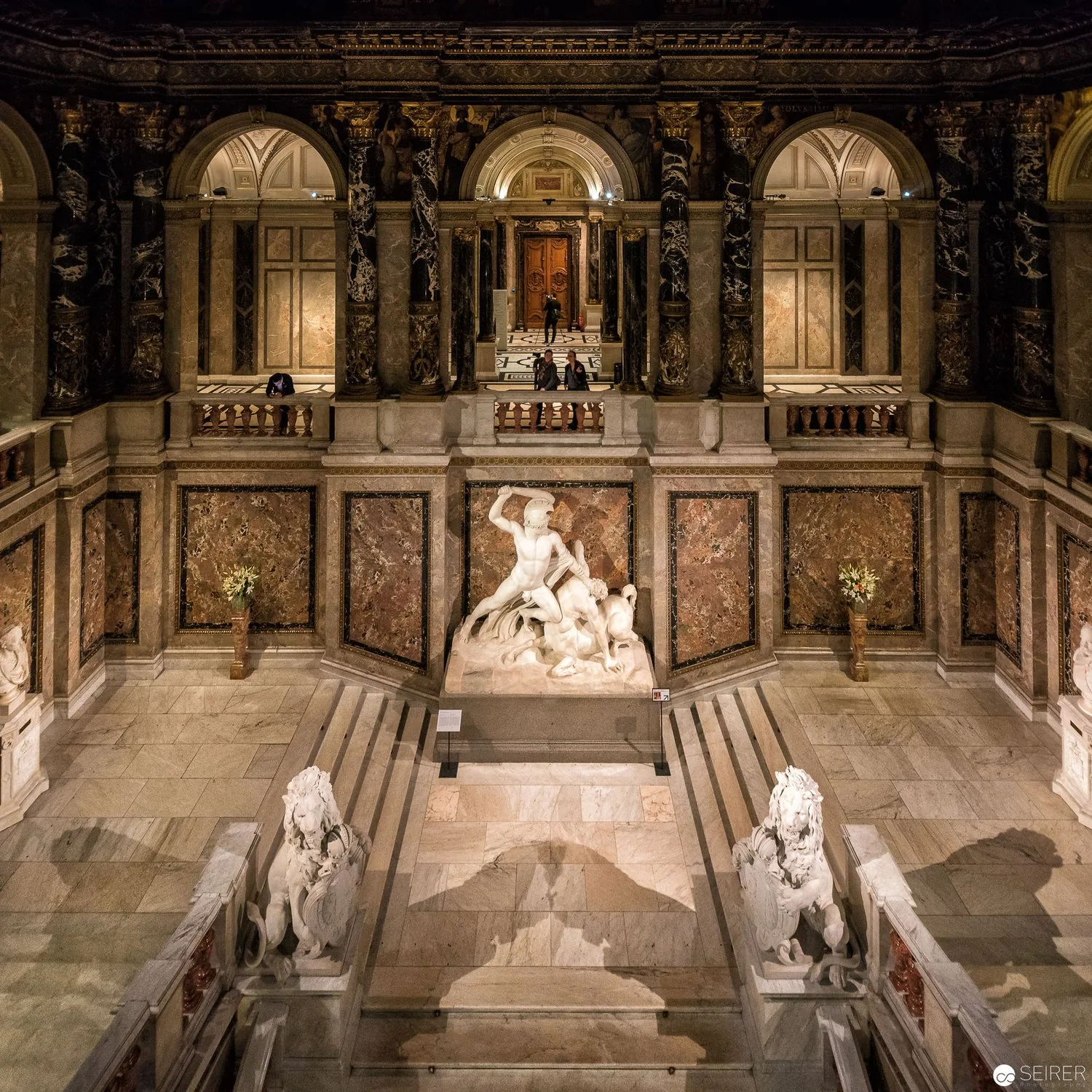 Einzigartiger Blick von der "Stairway To Klimt" Brücke im Kunsthistorischen Museum Wien