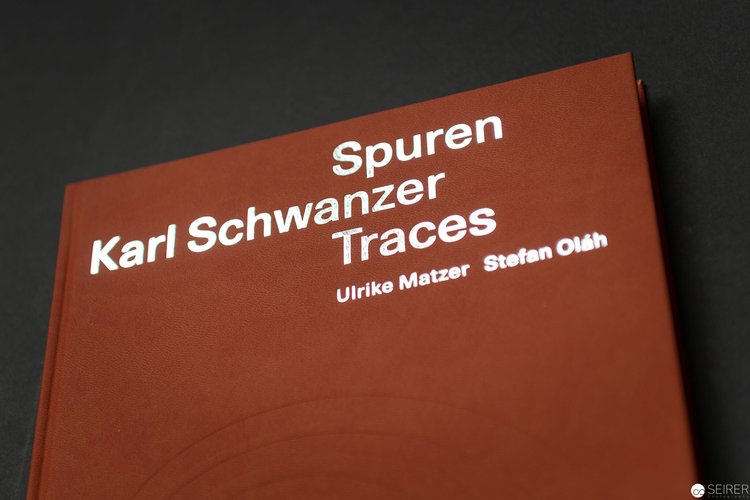 Cover: Spuren - Traces